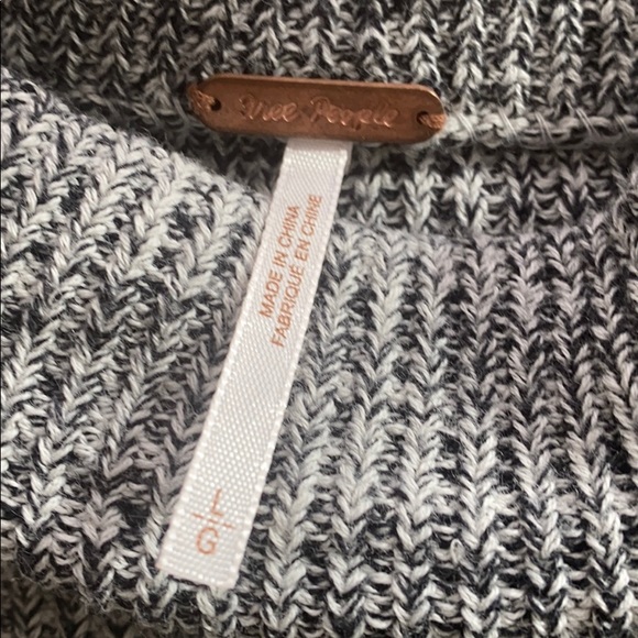 Free People Too Good Pullover - Picture 4 of 6
